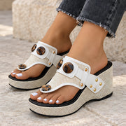 Delsara Women's Textured Platform Wedge Sandals - White - female - Michael Verde - Image 4